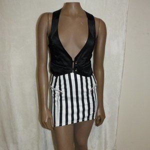 DIVIDED by H&M STRIPED B/W MINI SKIRT SZ 4